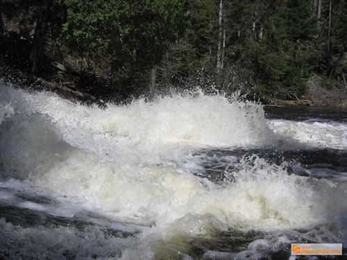 Ice Castle Falls spray.