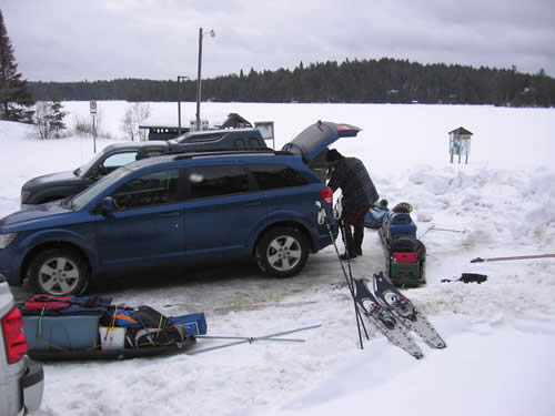 Loading up the sleds.